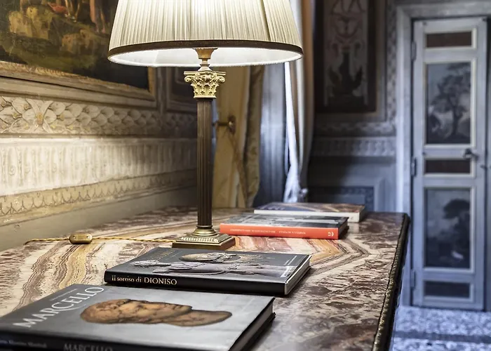 Casa Borghese By Burghesius Rom